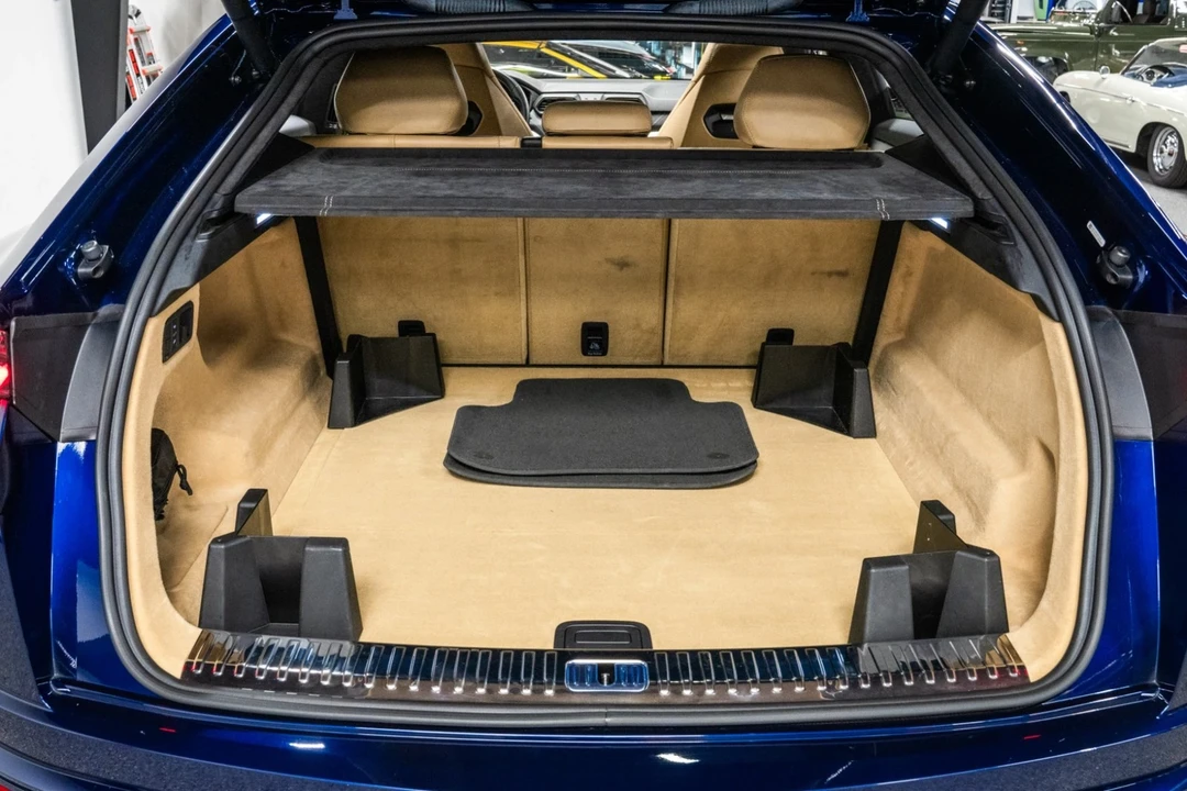 2019 Lamborghini Urus - Image 18 of 21