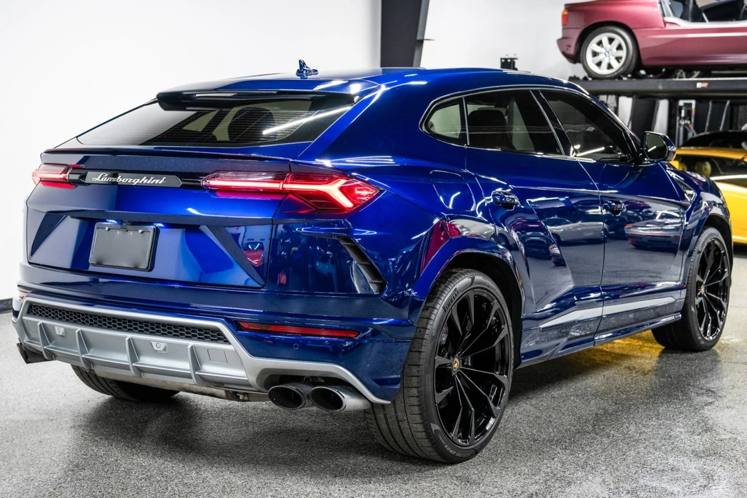 2019 Lamborghini Urus - Image 8 of 21