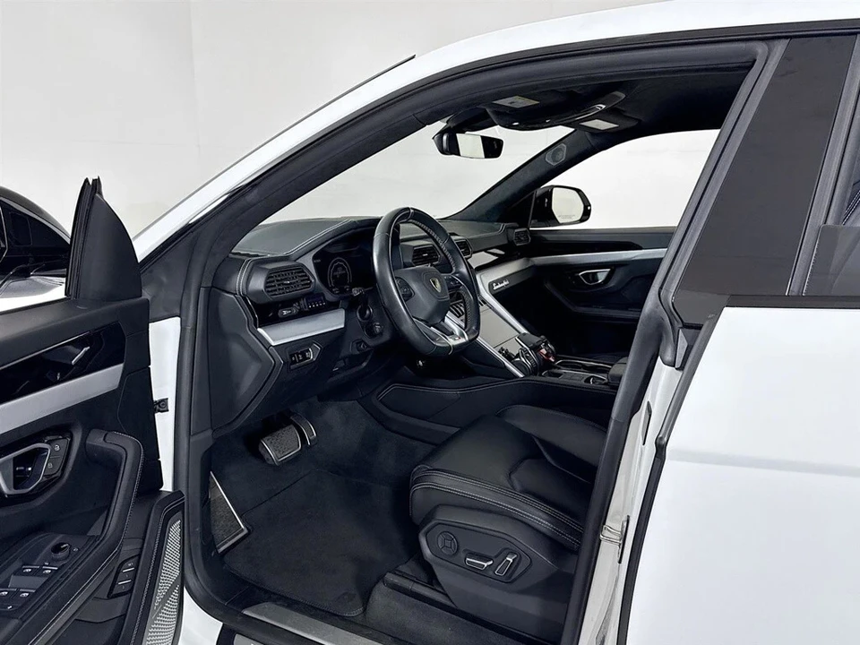 2019 Lamborghini Urus - Image 12 of 12