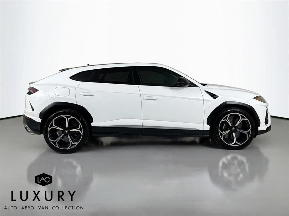 2019 Lamborghini Urus - Image 3 of 12