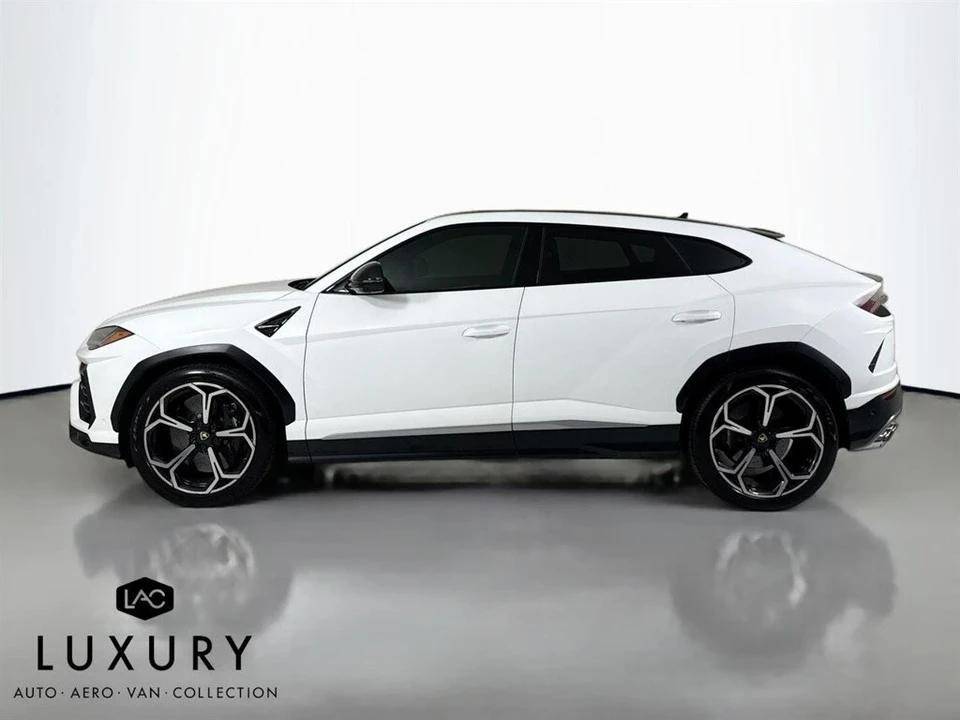 2019 Lamborghini Urus - Image 8 of 12