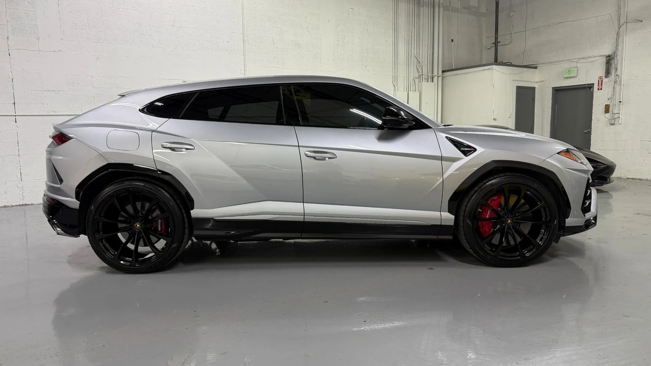 2019 Lamborghini Urus - Image 8 of 21