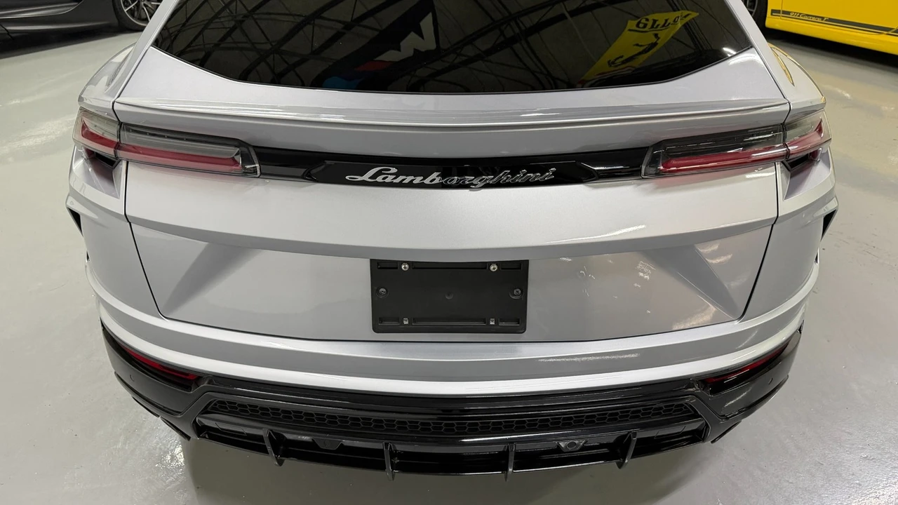2019 Lamborghini Urus - Image 15 of 21
