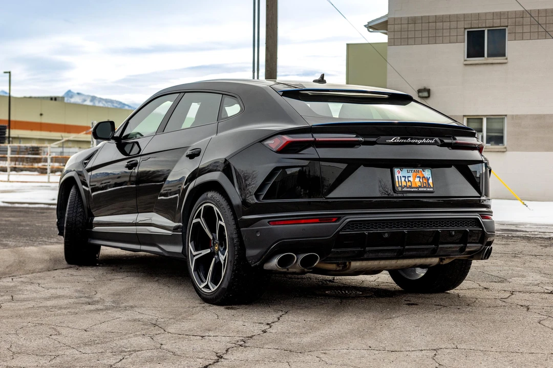 2019 Lamborghini Urus - Image 7 of 31