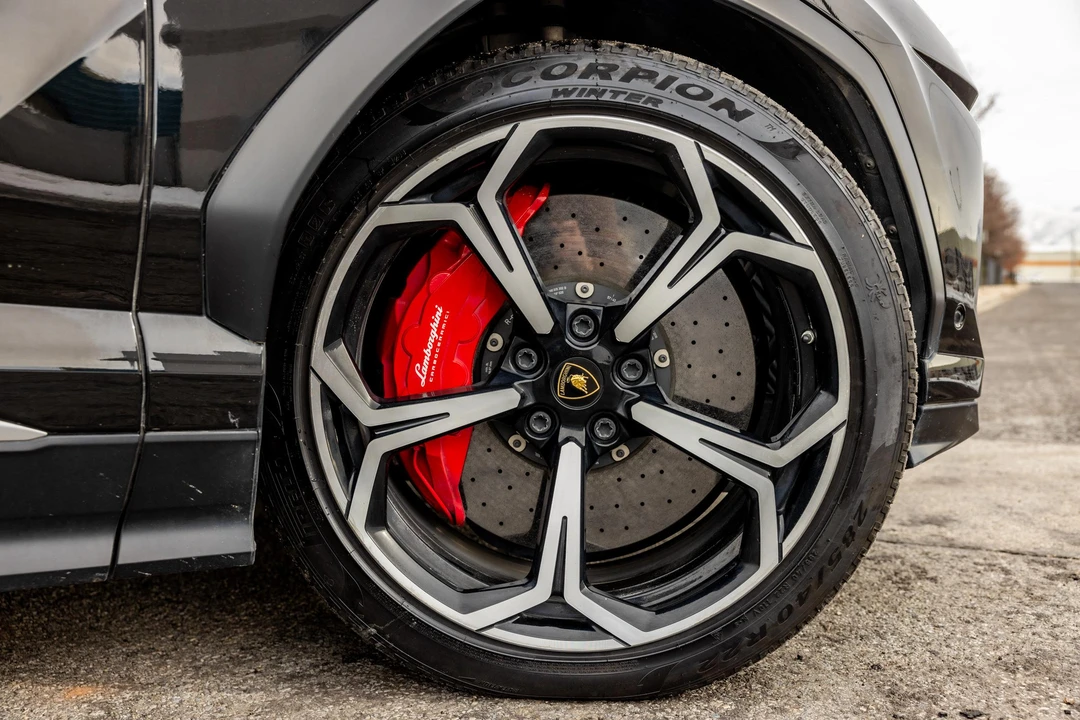 2019 Lamborghini Urus - Image 31 of 31