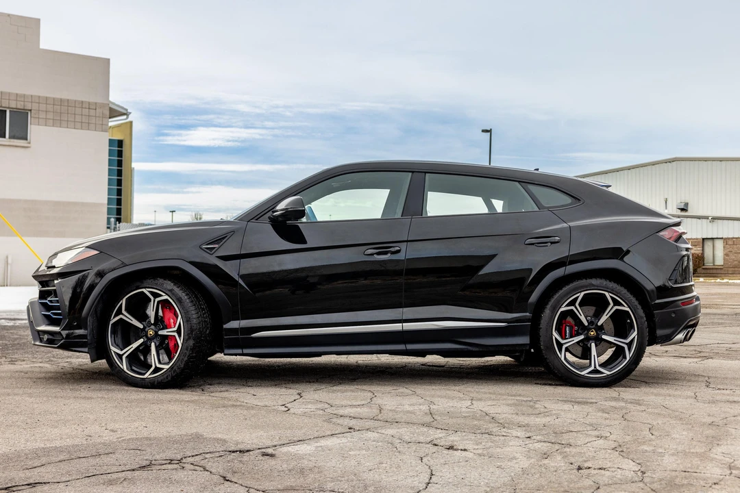 2019 Lamborghini Urus - Image 6 of 31