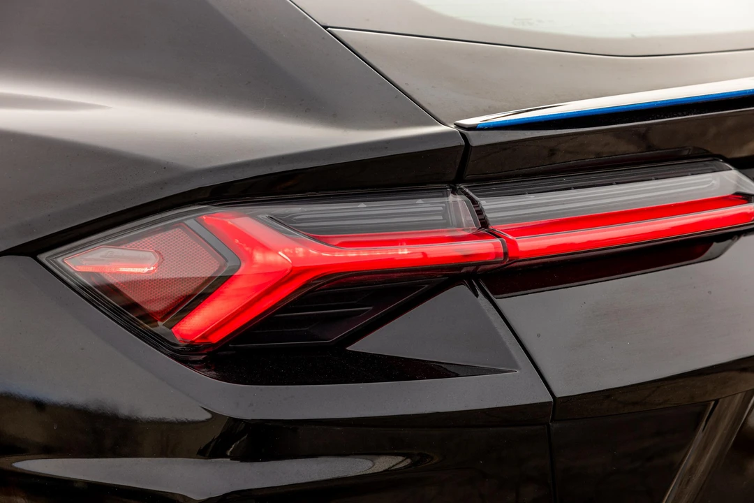 2019 Lamborghini Urus - Image 21 of 31