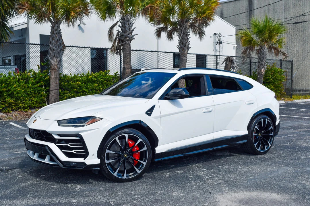 2019 Lamborghini Urus - Image 11 of 31