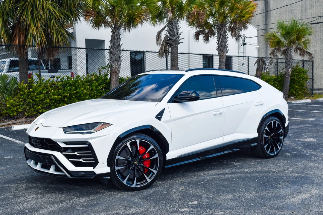 2019 Lamborghini Urus - Image 10 of 31