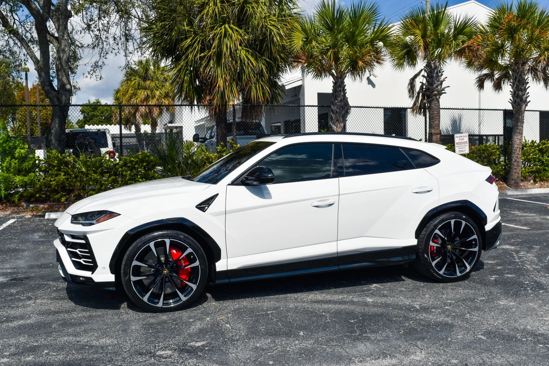 2019 Lamborghini Urus - Image 16 of 31