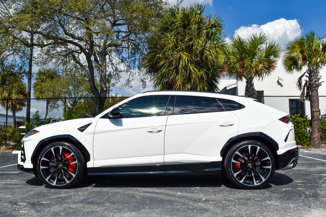 2019 Lamborghini Urus - Image 19 of 31