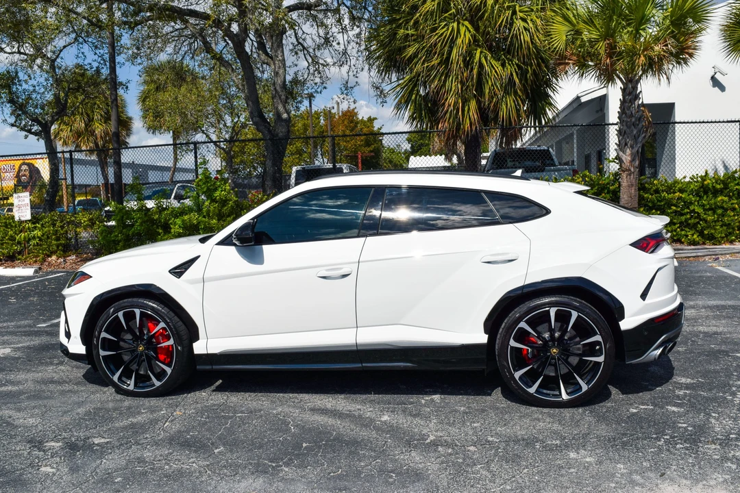 2019 Lamborghini Urus - Image 18 of 31