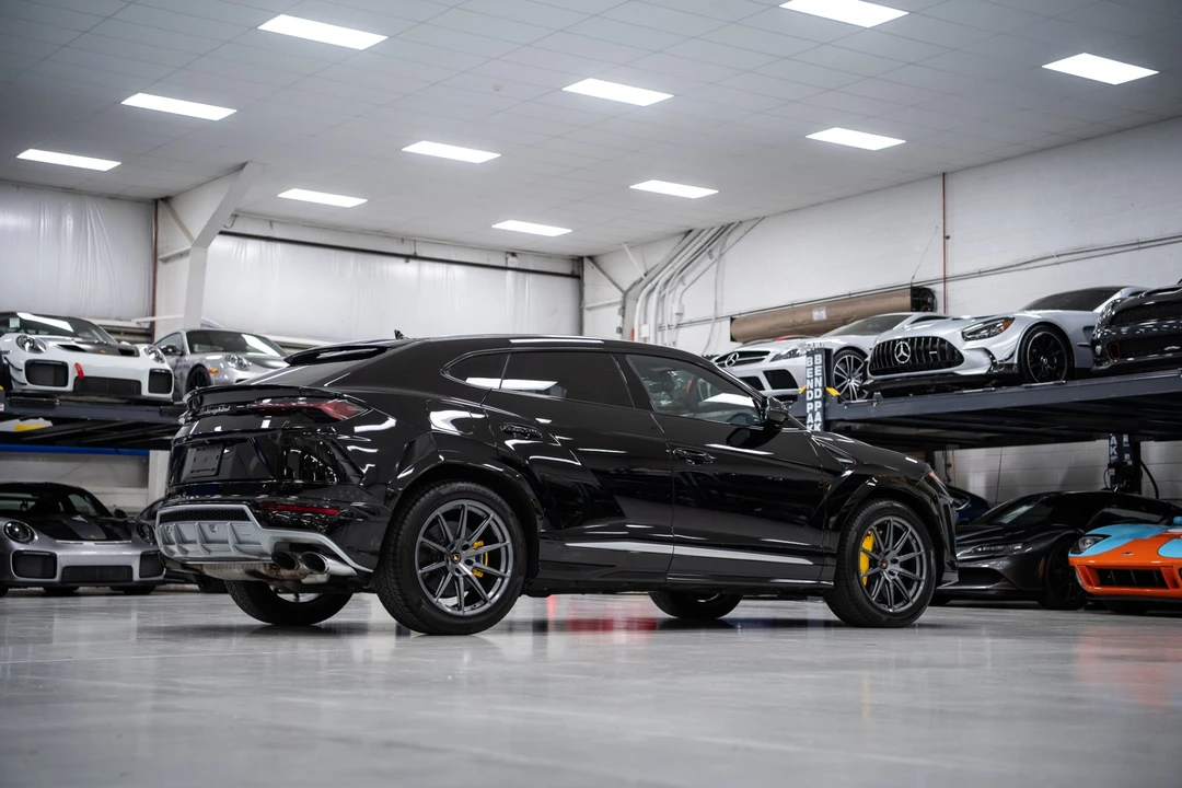 2019 Lamborghini Urus - Image 15 of 31