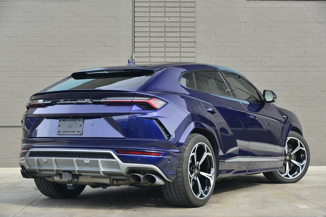 2019 Lamborghini Urus - Image 13 of 31