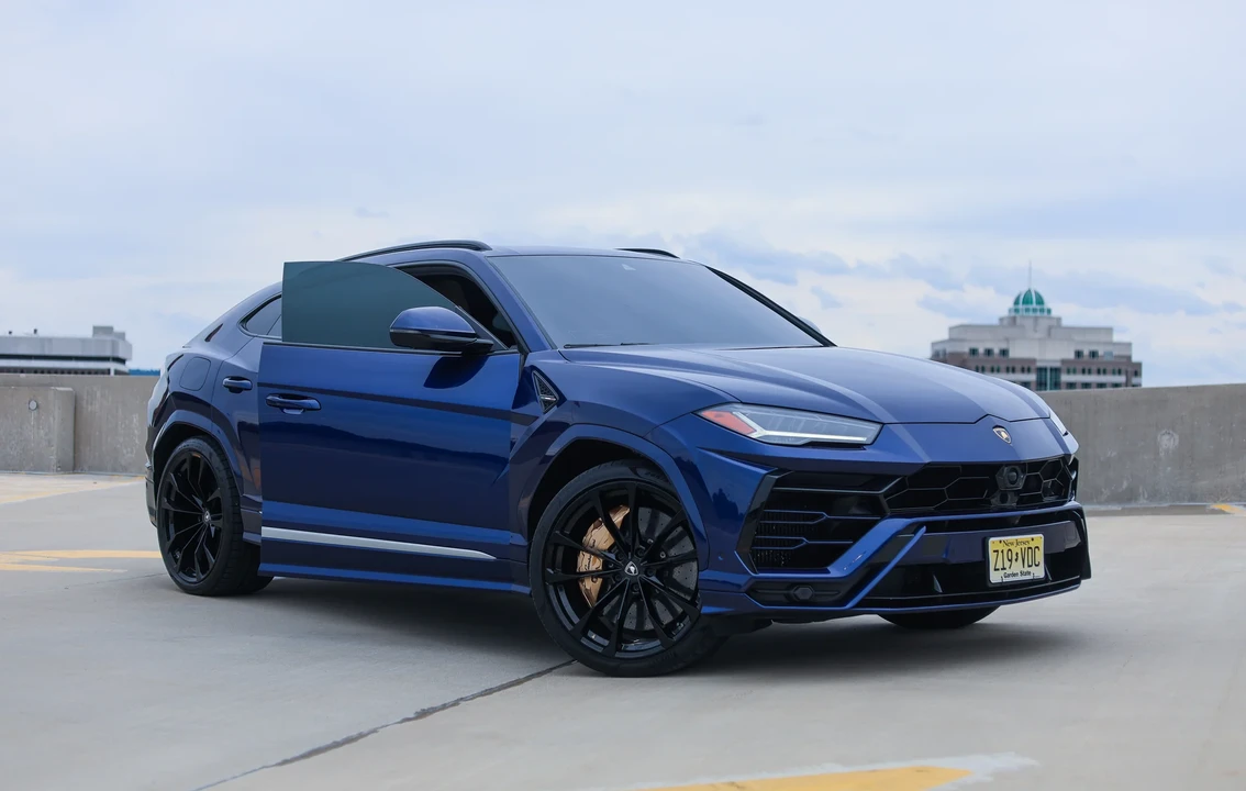 2019 Lamborghini Urus - Image 15 of 31