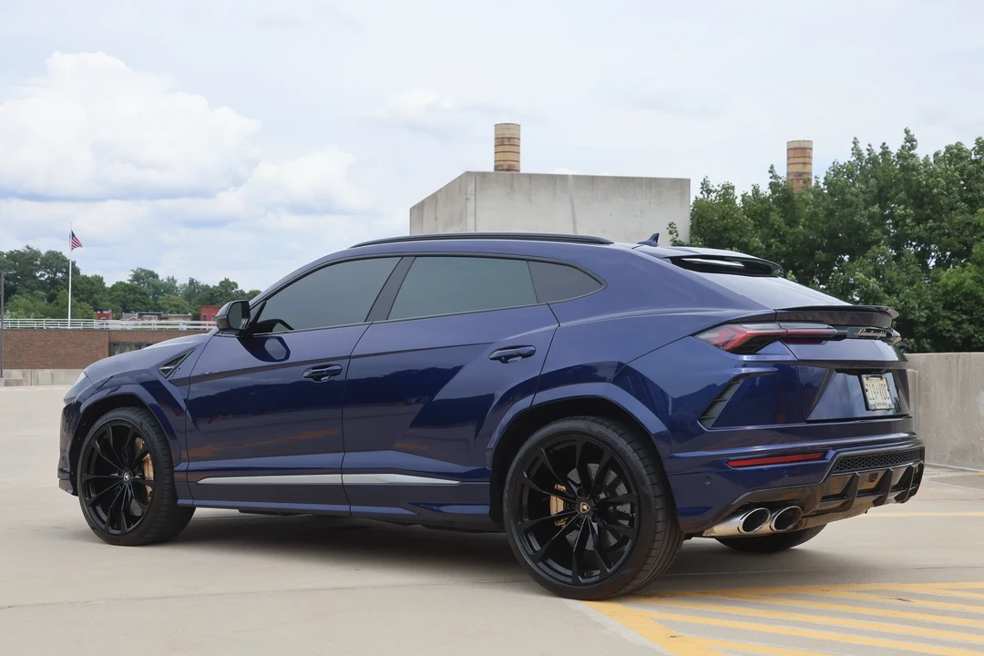 2019 Lamborghini Urus - Image 7 of 31