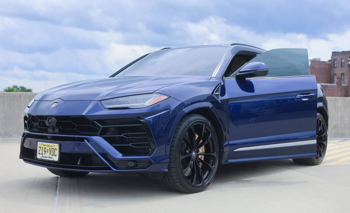 2019 Lamborghini Urus - Image 5 of 31