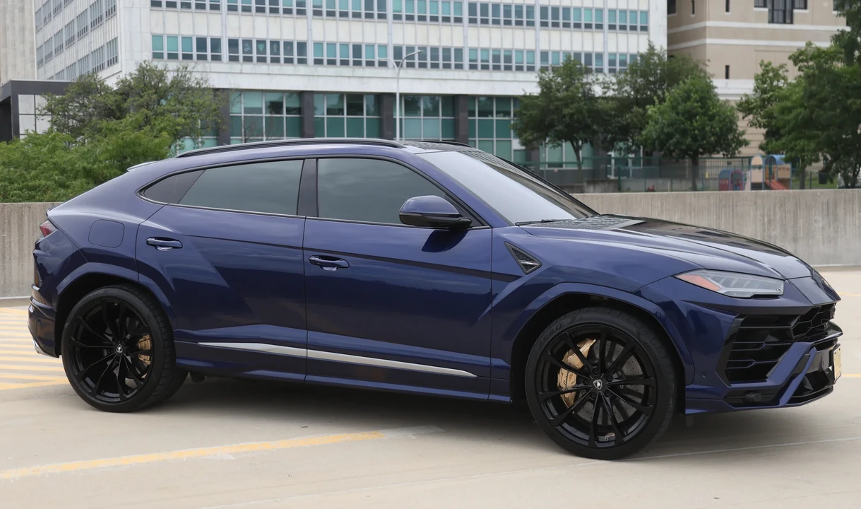 2019 Lamborghini Urus - Image 14 of 31