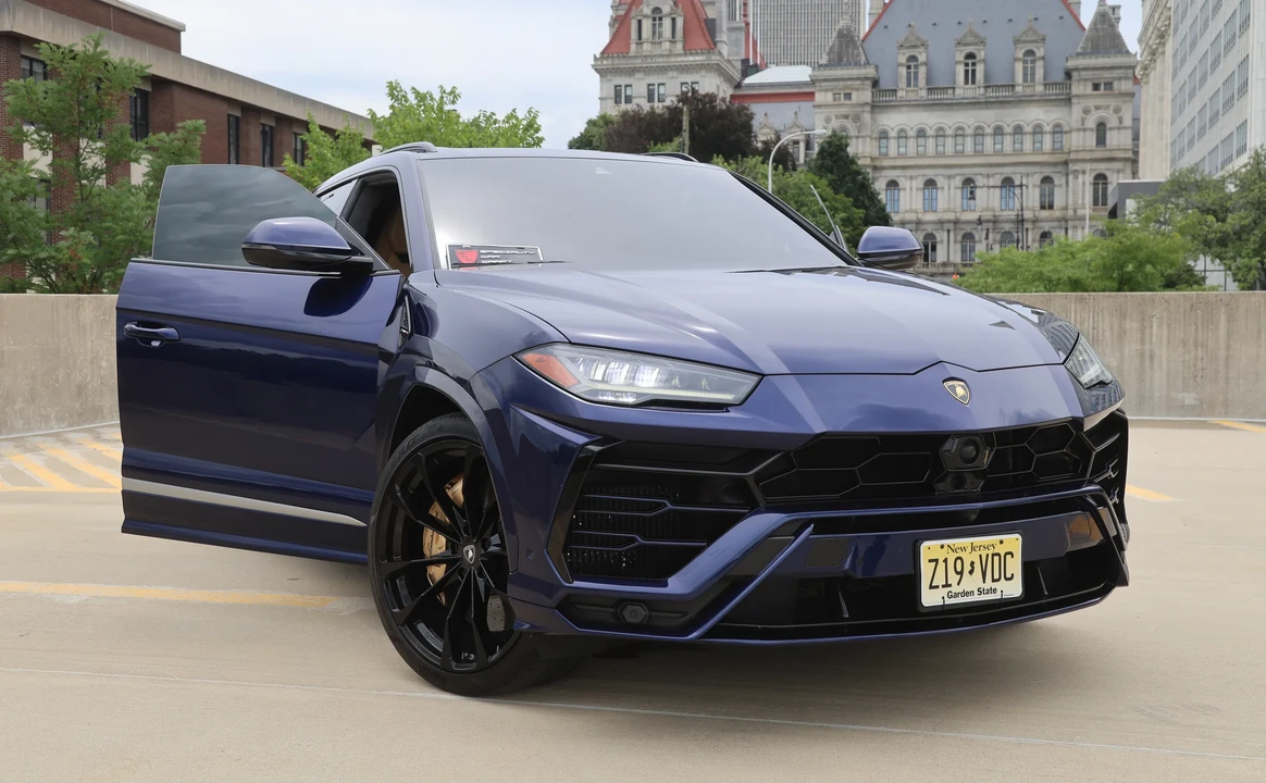 2019 Lamborghini Urus - Image 17 of 31