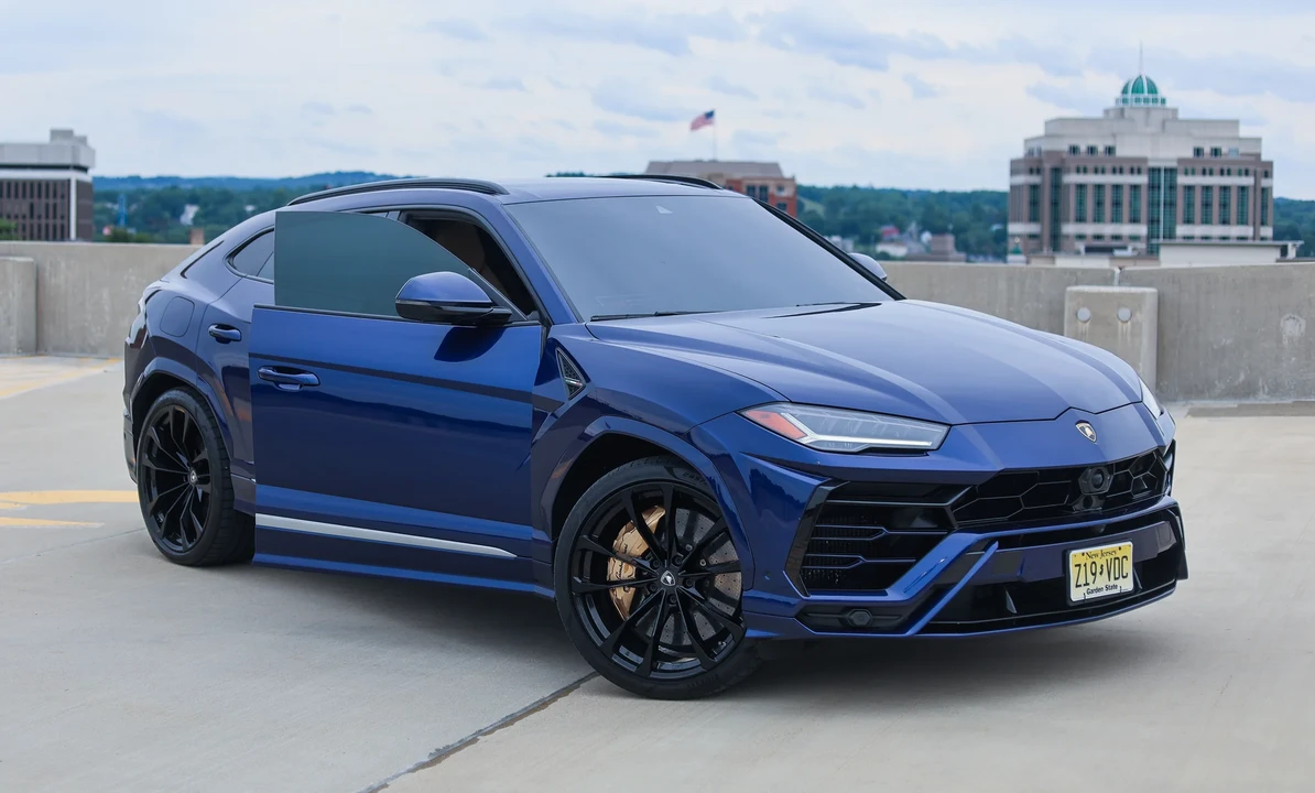 2019 Lamborghini Urus - Image 16 of 31