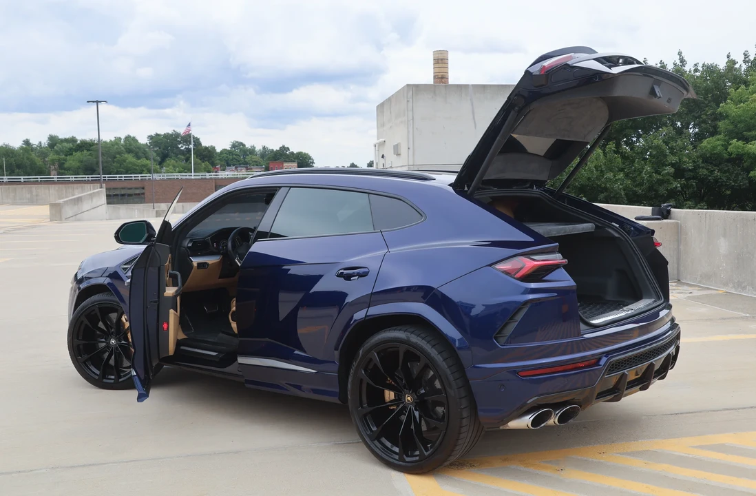 2019 Lamborghini Urus - Image 8 of 31