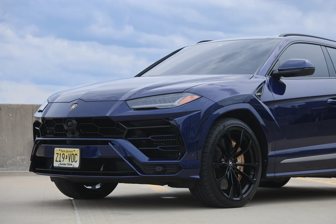 2019 Lamborghini Urus - Image 29 of 31