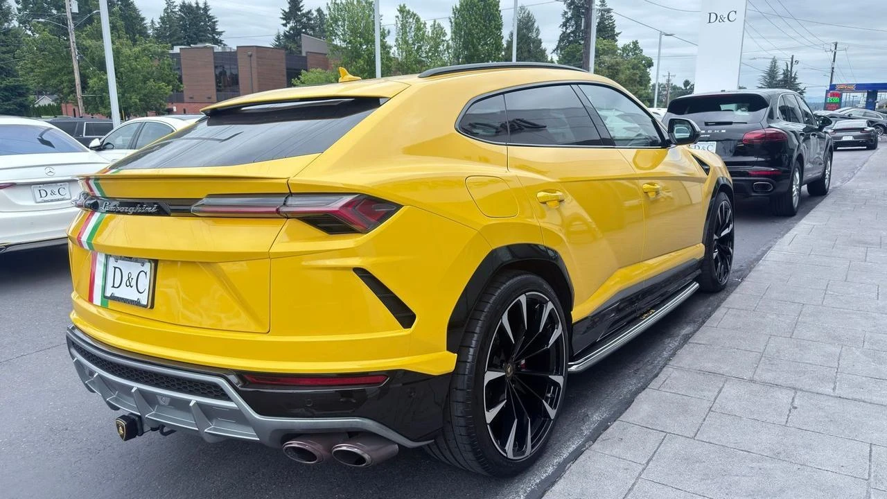 2019 Lamborghini Urus - Image 3 of 3
