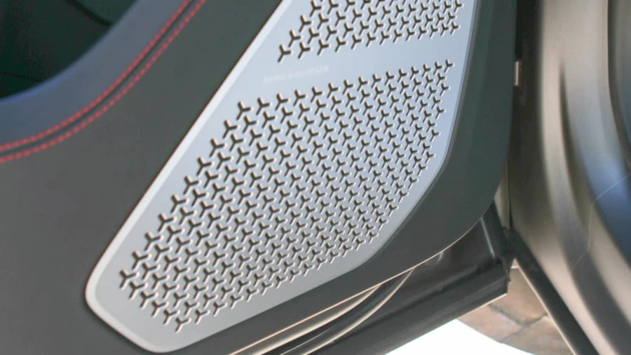 2019 Lamborghini Urus - Image 11 of 31