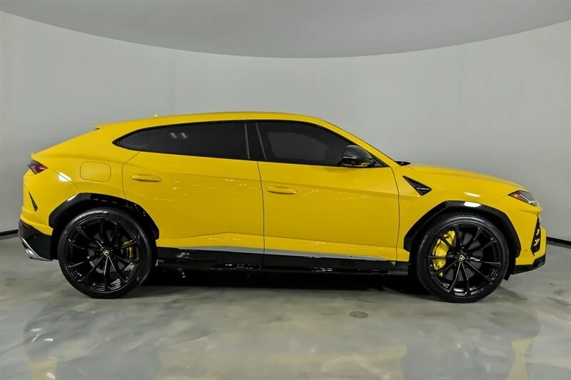 2019 Lamborghini Urus - Image 11 of 31