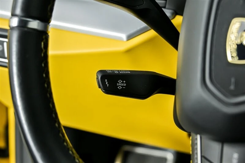 2019 Lamborghini Urus - Image 25 of 31