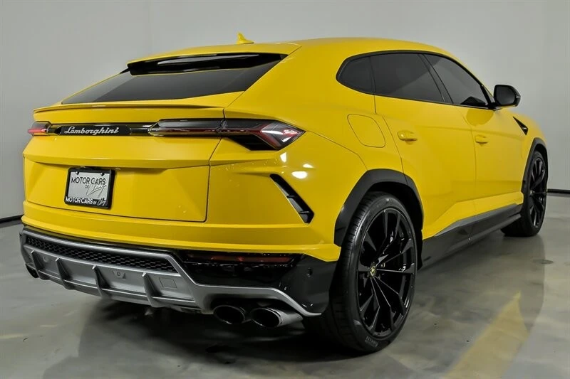 2019 Lamborghini Urus - Image 10 of 31