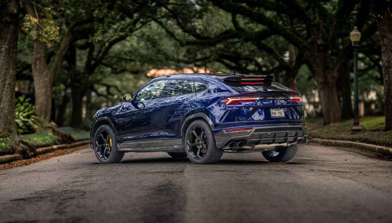 2019 Lamborghini Urus - Image 14 of 31