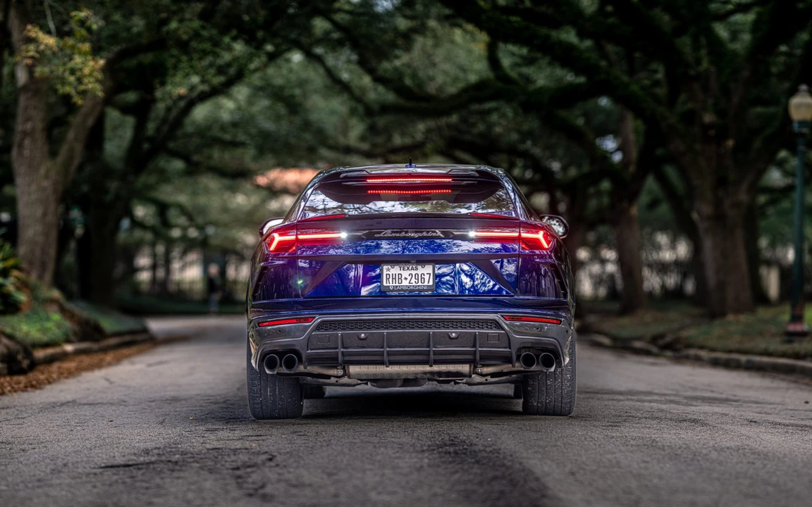 2019 Lamborghini Urus - Image 29 of 31