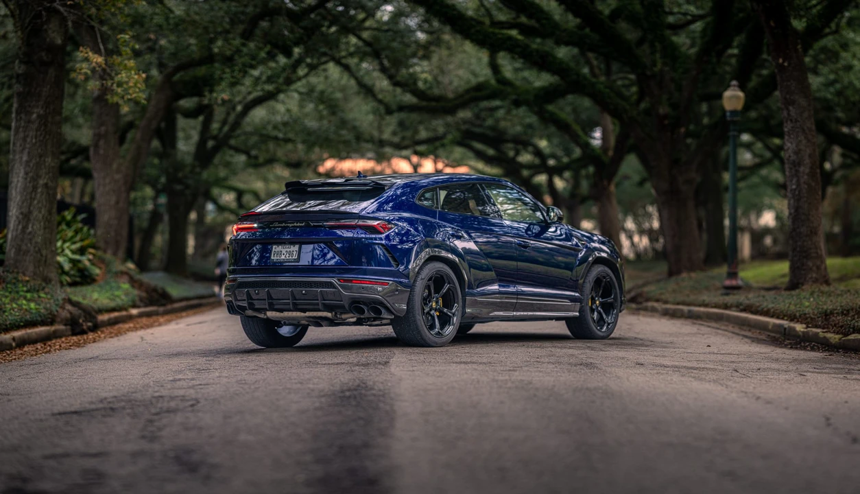 2019 Lamborghini Urus - Image 11 of 31