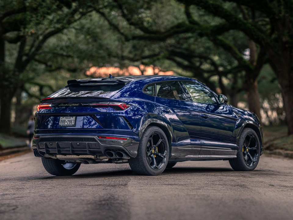 2019 Lamborghini Urus - Image 12 of 31