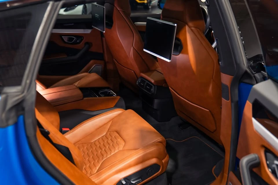 2019 Lamborghini Urus - Image 14 of 20