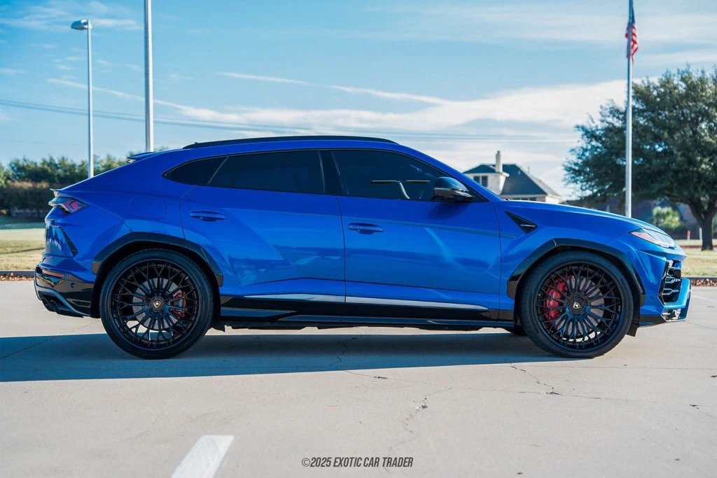2019 Lamborghini Urus - Image 9 of 12