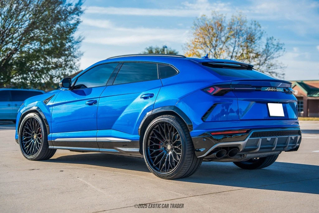 2019 Lamborghini Urus - Image 6 of 12
