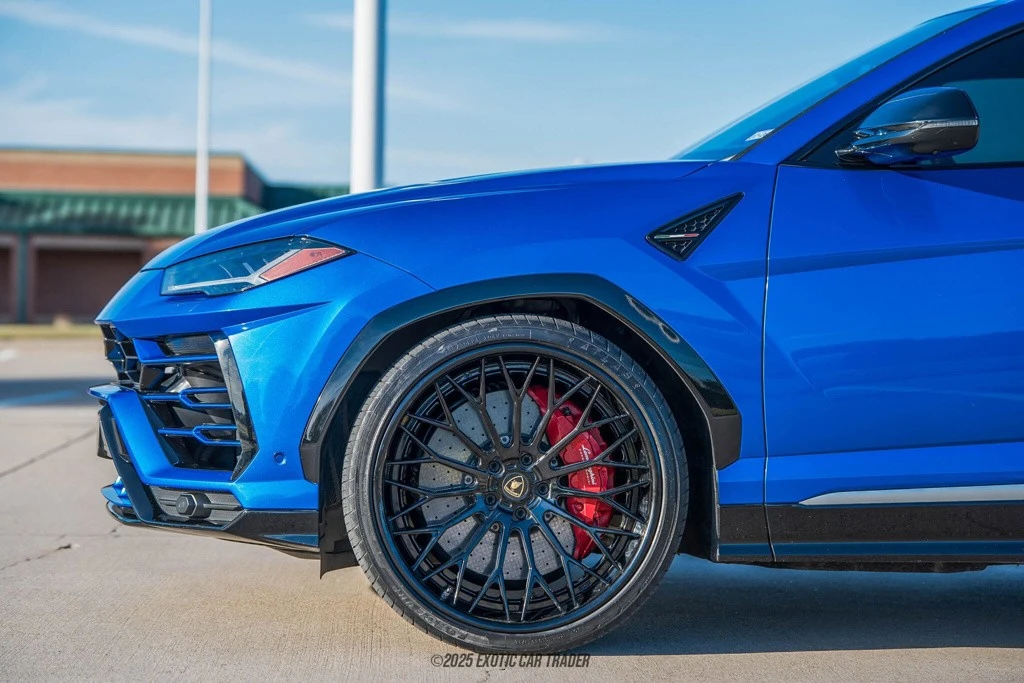 2019 Lamborghini Urus - Image 4 of 12