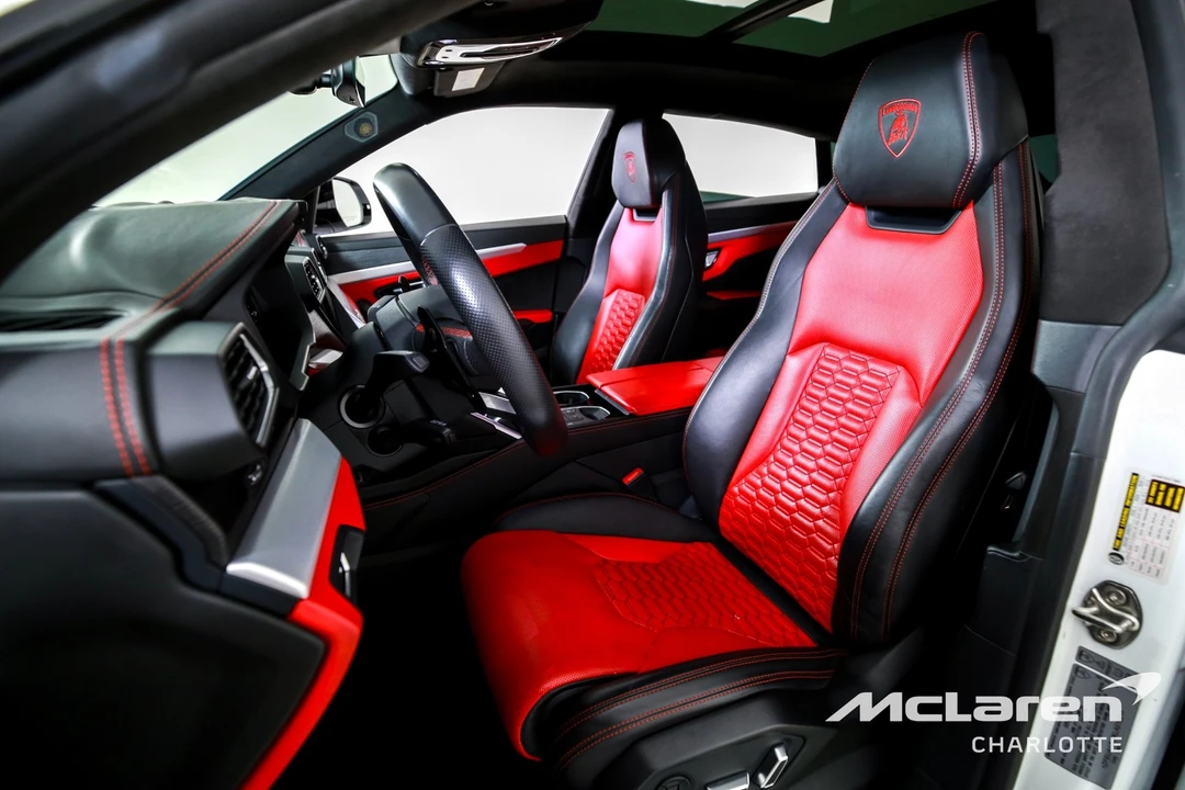 2019 Lamborghini Urus - Image 11 of 12