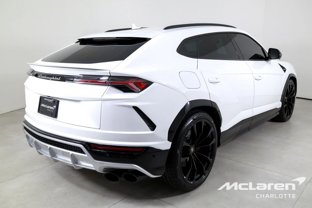2019 Lamborghini Urus - Image 8 of 12