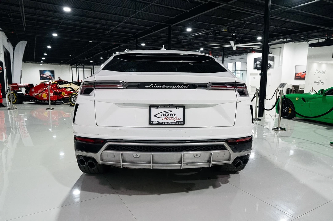 2019 Lamborghini Urus - Image 6 of 31