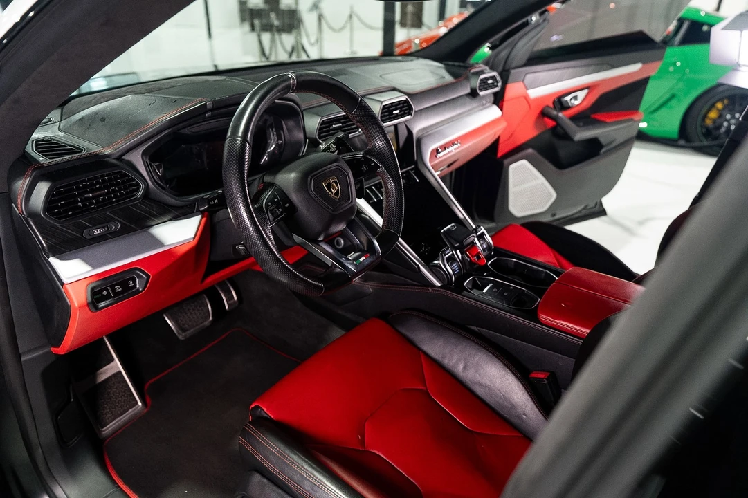 2019 Lamborghini Urus - Image 9 of 31