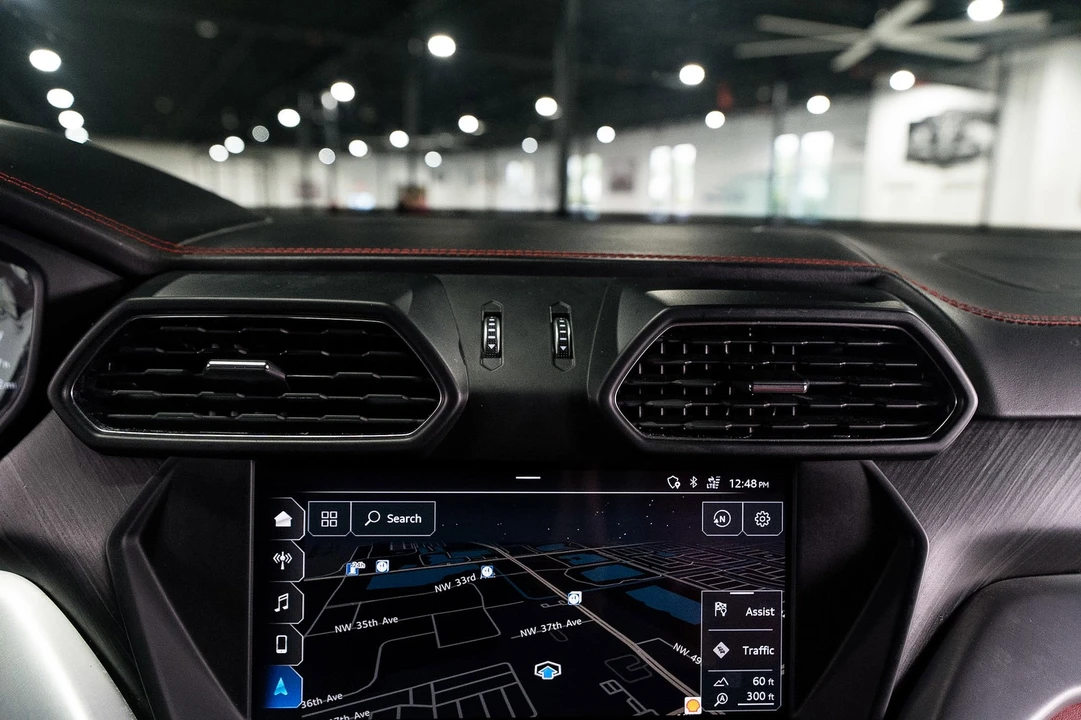 2019 Lamborghini Urus - Image 21 of 31