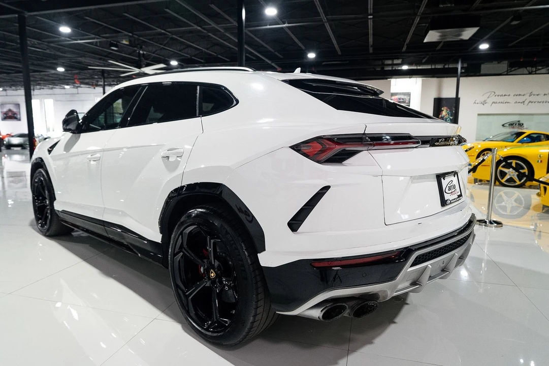 2019 Lamborghini Urus - Image 5 of 31