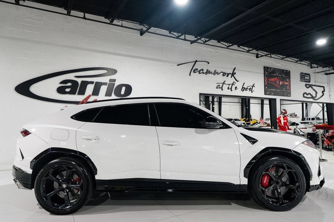 2019 Lamborghini Urus - Image 8 of 31