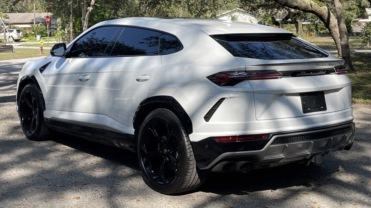 2019 Lamborghini Urus - Image 3 of 30