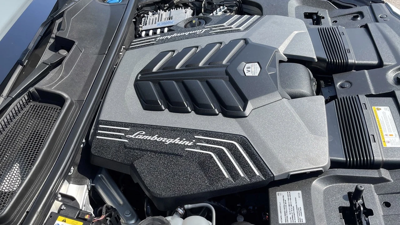 2019 Lamborghini Urus - Image 9 of 30