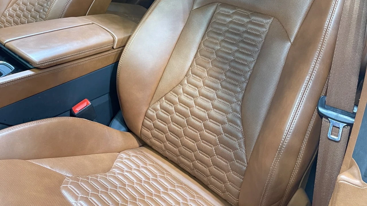 2019 Lamborghini Urus - Image 14 of 30