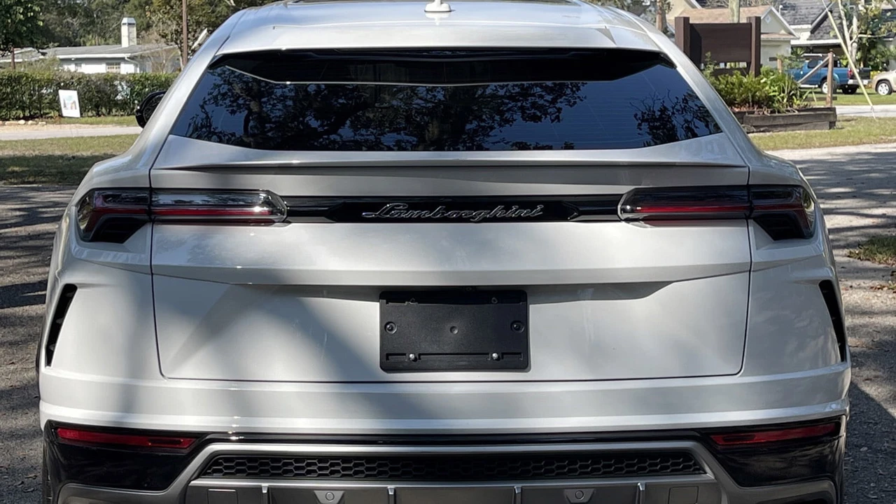 2019 Lamborghini Urus - Image 26 of 30